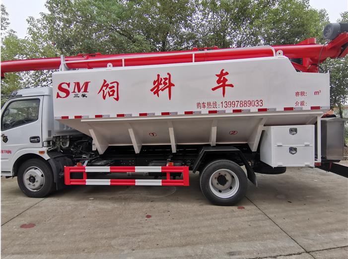 散裝飼料運(yùn)輸車備受客戶喜愛的原因？